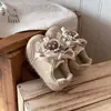Tênis de Treino para Meninas 2026 Primavera e Outono Novos Tênis Respiráveis com Solado Macio para Meninas Jovens, Sapatos de Princesa com Desenhos de Morango e Cogumelo de Desenho Animado