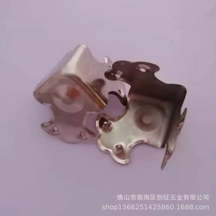 铁皮三叉包角4