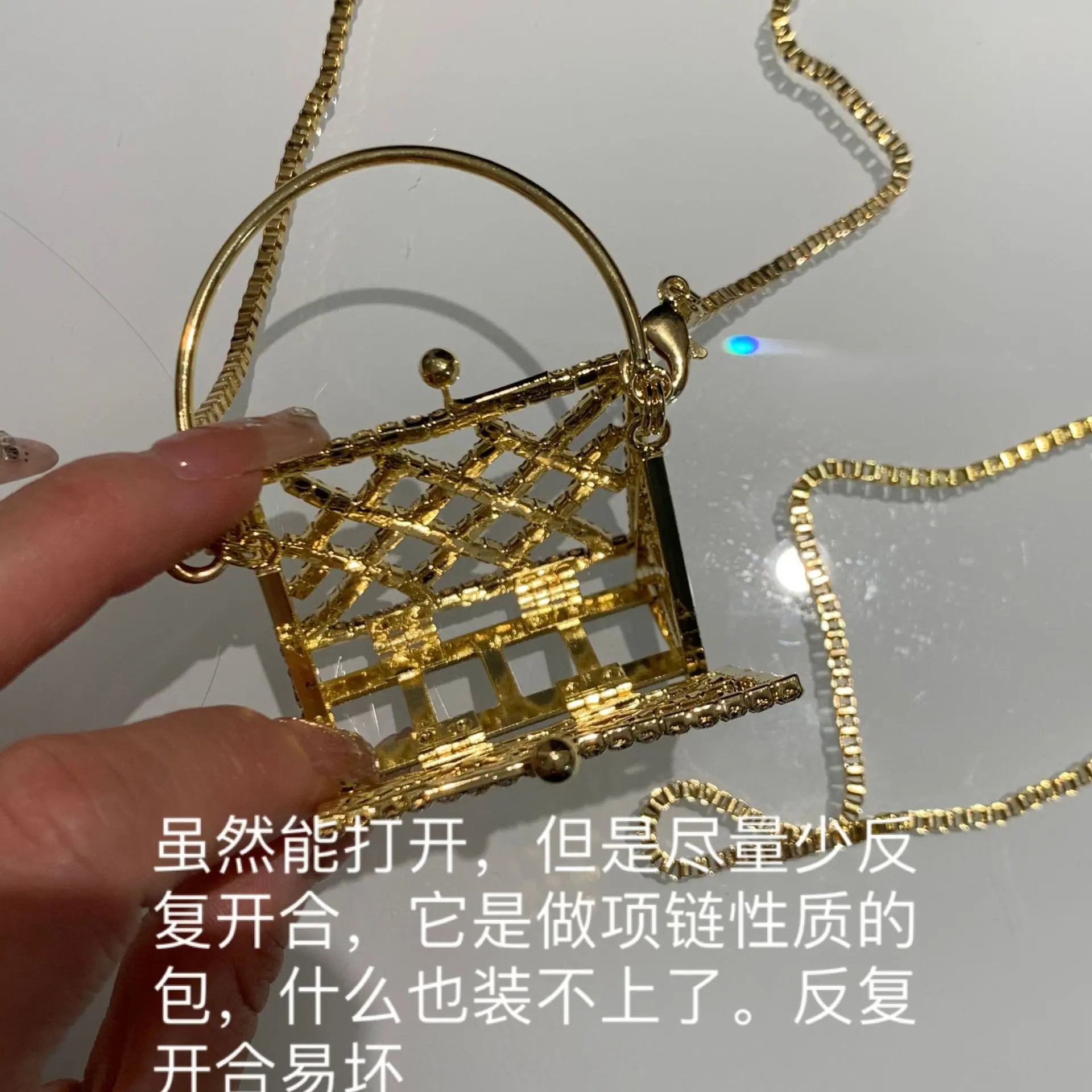 法式轻奢高级感时尚气质ins金色满钻镂空包项链吊坠