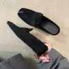 Chinelos Fechados Estilo Britânico para Mulheres, Novo Estilo Primavera/Verão 2026, Salto Escondido, Mules de Calçar, Chinelos Frescos