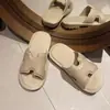 Pantuflas de EVA con sensación de mierda para mujer, verano, ocio, ropa de casa, antideslizantes, desodorantes, sandalias de una tira, lote de fábrica