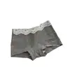 Pantalones cortos de seguridad cuadrados de esquina plana dos en uno 10A entrepierna extendida antibacterianos de cintura media que realzan la figura encaje ropa interior algodón puro mujeres al por mayor