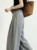 Nueva colección de principios de otoño 2026: Pantalones grises de pierna ancha para mujer en un estilo clásico y sofisticado, con un corte recto holgado, una caída favorecedora y un efecto adelgazante, perfectos para uso casual