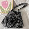 Bolsa coreana com o mesmo estilo, grande bolsa quadrada floral, estilo Kong Xiaozhen, bolsa de ombro única, bolsa fina de algodão, bolsa transversal