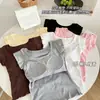 Blusa Feminina de Verão Novo Estilo com Design de Babados em Duas Camadas, Manga Curta, Modelagem Justa Versátil para Usar como Base