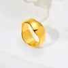 Anel de Aço Titânio com Design Simples Irregular de Rosto Largo, Design Simples de Nicho para o Dia a Dia, Versátil e Não Desbota, Venda Direta do Fabricante