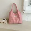 Bolsa de Lona Bordada de Grande Capacidade para Mulheres Verão 2026 Listrada com Letras Bolsa de Ombro para o Dia a Dia Bolsa Tote Dupla Face