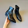 Botas de Cano Curto Femininas em Couro Macio Marrom Retrô Francês Bico Fino Salto Bloco Zíper Lateral Botas Sem Cadarço Estilo Western Versátil Outono/Inverno Nova Chegada.