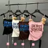 Camisola de Verão Puramente Sexy com Bojo, Estampa de Letras, Design nas Costas Estilo Boneca, Alças Irregulares, Fashion e Emagrecedora para Garotas Descoladas