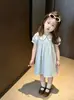 Vestido de Verão para Meninas 2026 Novo Estilo Único e Bonito Vestido de Menininha com Gola Doce de Boneca Vestido de Princesa Tendência