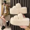 Pantuflas de otoño de moda con suela gruesa 20269, pantuflas de pelo con doble tira, nuevas pantuflas versátiles de tacón alto estilo coreano para exteriores para mujer