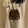 Bolso elegante de tendencia coreana de otoño, estilo nicho nuevo, bolso de mano simple de moda para mujer, bolso de hombro 2026