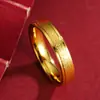 Oro Arena Vietnamita Popular Europeo y Americano Anillo de Gypsophila Brillante Escarchado Personalizado Joyería de Pareja Fabricante de Suministro de Yiwu