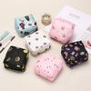 Bolsa de almacenamiento de toallas sanitarias con diseño de niña y tía, de gran capacidad, con diseño de luna y niña, portátil, para viaje