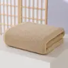 Toalha de Banho Grande Absorvente Macia Espessa Xadrez de Abacaxi Sem Fiapos Estilo Adulto Doméstico Toalha de Banho de Veludo Coral Ampliada Estilo Japonês