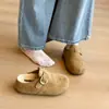 Super bonitas, com sola grossa, salto escondido, estilo Birkenstock, bico fechado, meias-pantufas para mulheres, novo estilo para usar ao ar livre no outono e inverno, pantufas de algodão