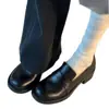 Zapatos de cuero para mujer estilo británico retro 2026 nuevo modelo mocasines slip-on con tacones gruesos, punta redonda, suela gruesa, zapatos casuales