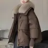 Nueva chaqueta de plumón corta de invierno, holgada, adelgazante, con un cuello grande de pelo, diseñada para mujeres petite, y con una capa exterior engrosada