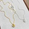 Colar com Pingente Dourado Vintage com Toque de Luxo, Estilo Levemente Luxuoso, Corrente de Clavícula de Nicho, Versátil para Mulheres na Primavera e no Verão