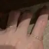 Anel estilo Ins minimalista luxo leve com aro fino cravejado de diamantes nicho requintado empilhável temperamento feminino anel aberto do dia a dia