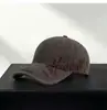 Boné de Baseball Bordado com Letra Retro para Mulheres, Nova Moda Primavera/Verão 2026, Boné de Sol com Aba Larga para Deixar o Rosto Parecer Menor