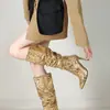 Botas femininas de couro plus size para outono e inverno, botas femininas antiderrapantes de cano alto para comércio exterior, botas Martin leves de bico fino com salto alto e solas macias de borracha