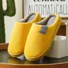 Zapatillas de lana para parejas, zapatos cálidos, antideslizantes, de terciopelo, de algodón y otoño, venta al por mayor de fábrica
