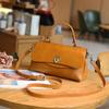 Bolsa Transversal Feminina Couro Bovino de Camada Superior Tanning Vegetal Alça Larga de Ombro Fita Bolsa para o Dia a Dia Textura Retrô de Alta Qualidade Bolsa Feminina