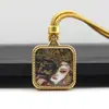 Pingente Mini Thangka de Aço Titânio Dourado Pintado à Mão do Xizang Pingente Colar Thangka de Oito Protetores Huang Caishen Wuye