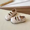 Zapatos de Cuero Pequeños de Moda para Niñas 2025 Nuevas Llegadas de Primavera Mocasines Elegantes de Perlas para Niños Zapatos Individuales Suaves para Niñas Suela Suave Zapatos de Princesa