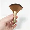 Iluminador Pequeno Dourado em Forma de Leque Suportável Pincel de Cerdas Macias Igual ao de Salão de Beleza Pincel Fluffy para Contorno Facial