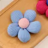 Broche de Flor Lindo DIY Venta al por Mayor Accesorios de Joyería de Tela Colgante para Bolsos Accesorios para Ropa de Mujer Niños Pin Flor
