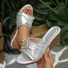 Zapatillas de mujer de talla grande estilo hada, para uso exterior, de comercio exterior transfronterizo, modelo 2026, de moda con faldas, sandalias de una tira para mujer