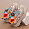 Tênis esportivo feminino com solas macias, malha leve, respirável, novo modelo primavera e outono 2026, tênis de corrida infantil, sapatos antiderrapantes para meninos