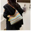 Bolso Tejido de Moda para Debajo del Brazo de Este Año para Mujer, Nuevo Estilo Verano 2026, Bolso de Paja de Moda Color-Blocking, Bolso de Hombro Simple y Versátil
