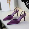 8168 Sapatos de salto alto da moda europeia e americana para festa de mulheres, bico fino, corte baixo, cetim elegante, sem calcanhar, com tira no calcanhar, sandálias de salto agulha