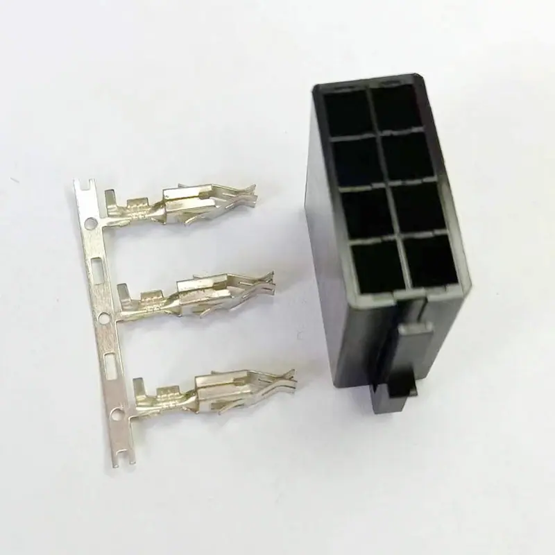 ISO-8P公壳中扣4