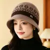 Sombrero para mujer de mediana edad y anciana otoño e invierno gorro de punto con felpa ala ancha gorro de punto para madre mayor protección contra el frío calidez sombrero de algodón