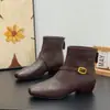 Botas western retrô estilosas para mulheres, coleção de inverno 2026, com bico quadrado, salto grosso e efeito emagrecedor, com estilo chique francês e design de Chelsea boot