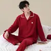 Pijama masculino, gaze de algodão puro, manga longa, calça comprida, estilo frontal aberto, vermelho, festivo, simples, roupa casual para o ano do zodíaco