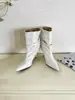 Botas de tornozelo de salto alto com bico fino e cano largo, estilo europeu e americano, com fivela de cinto