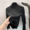 Camisa base térmica estilosa com pregas, corte justo, tie-dye, para mulheres, gola semi-alta, roupa de inverno e outono, top camiseta de manga longa justo