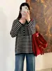 Suéter de punto a rayas con capucha versátil para mujer de talla grande 2026 otoño casual suelto para mujer de talla grande