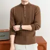 Yingao Tricô Meia-Zip Estilo Old Money Masculino Outono Novo Estilo Trançado Retrô Aquecido para Meia-Idade Suéter de Manga Longa