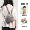 Bolsa Pequena de Ombro Duplo Simples e Estilosa com Múltiplos Bolsos Fivela da Moda Mochila Leve Casual para Estudante
