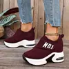 Zapatos Deportivos de Cuña de Tamaño Grande Transfronterizos 2025 Otoño Nuevos de Velcro con Suela Gruesa Zapatos Casuales en Stock