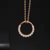 Colar com Pingente de Anel de Möbius Feminino de Alto Padrão Corrente Clavicular 18K Pingente Cravejado com Zircônia Colar Atacado de Fábrica