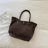 Bolsa Tote Grande de Gran Capacidad Estilo Perezoso Nuevo Otoño 2026 Nicho Casual Hebilla de Cuero Color Sólido Bolso de Hombro