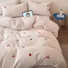 2026 Nuevo Estilo Fresco Juego de Cuatro Piezas Bordado Jacquard 100% Algodón Funda Nórdica 100% Algodón Juego de Cama de Tres Piezas para Dormitorio Estudiantil