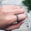 Marca de Moda Hilo Retorcido Hecho a Mano Simple Vintage Combinación a Juego Anillo Abierto Anillo Articulado de Pareja Anillo de Cola
